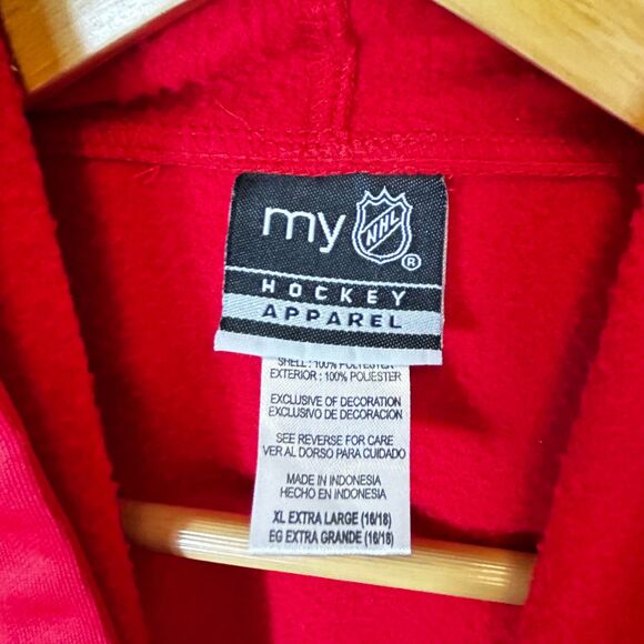 My NHL Youth Chicago Blackhawks Hockey Red White Embroidered Logo Hoodie Size XL - Picture 5 of 14